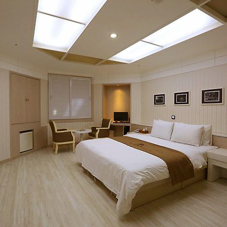 Bucheon Hotel Esterno foto